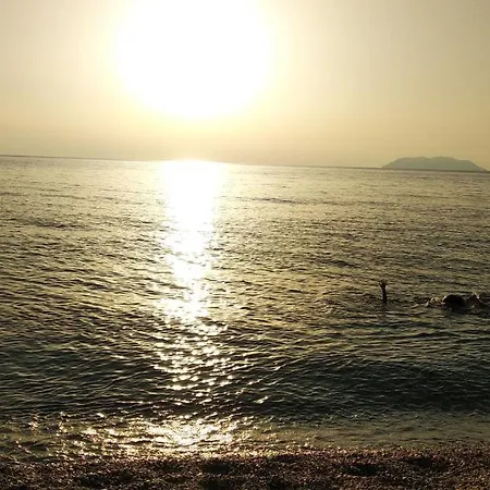 Casa Sul Mare Ponente Daire *